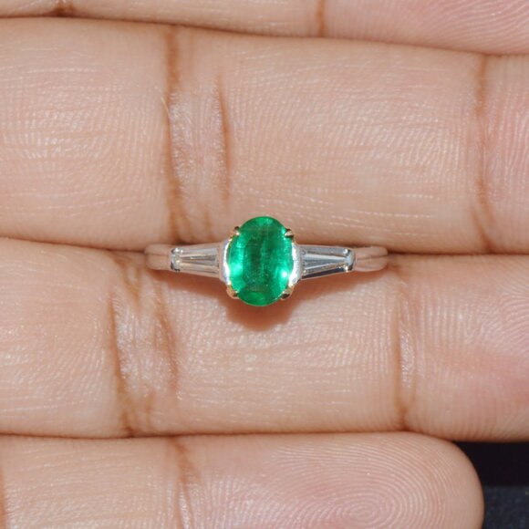 Certified Natural 1.1CTS VS G Diamond Emerald Platinum 18K Gold Three Stone Ring - Picture 5 of 10